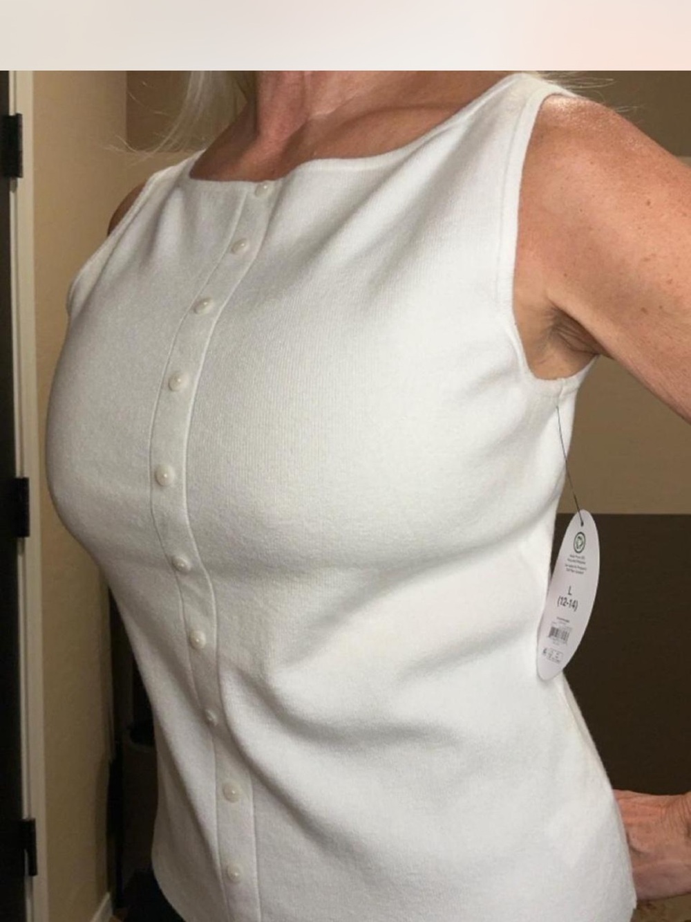 Scoop White Sleeveless faux Button-Front Knit Camisole